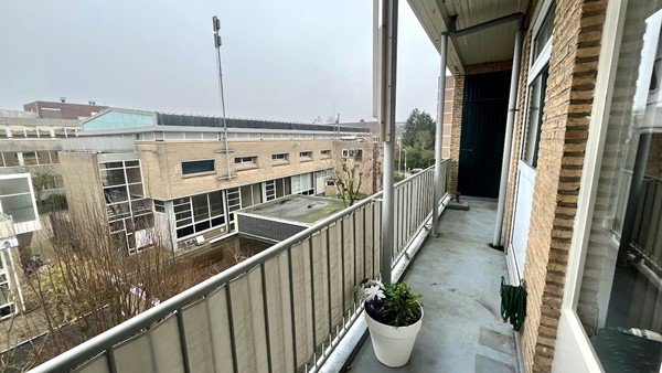 Medium property photo - Breitnerlaan, 2596 GZ Den Haag